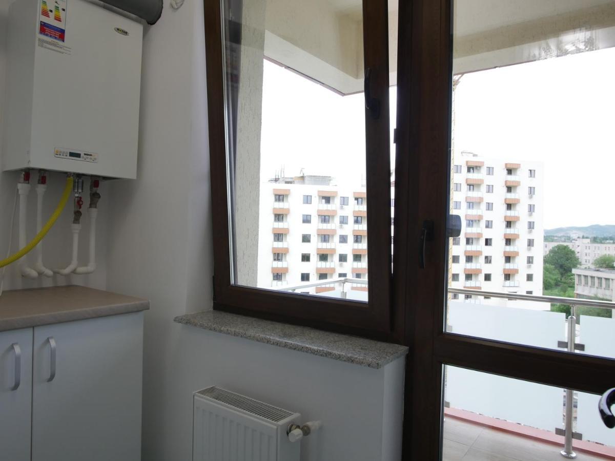 Re Dowtown Apartments - Palas Mall Studio Iasi Bagian luar foto