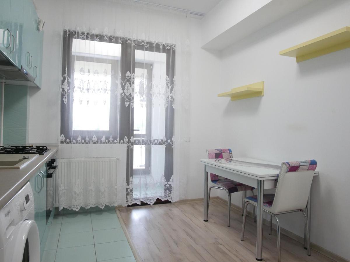 Re Dowtown Apartments - Palas Mall Studio Iasi Bagian luar foto